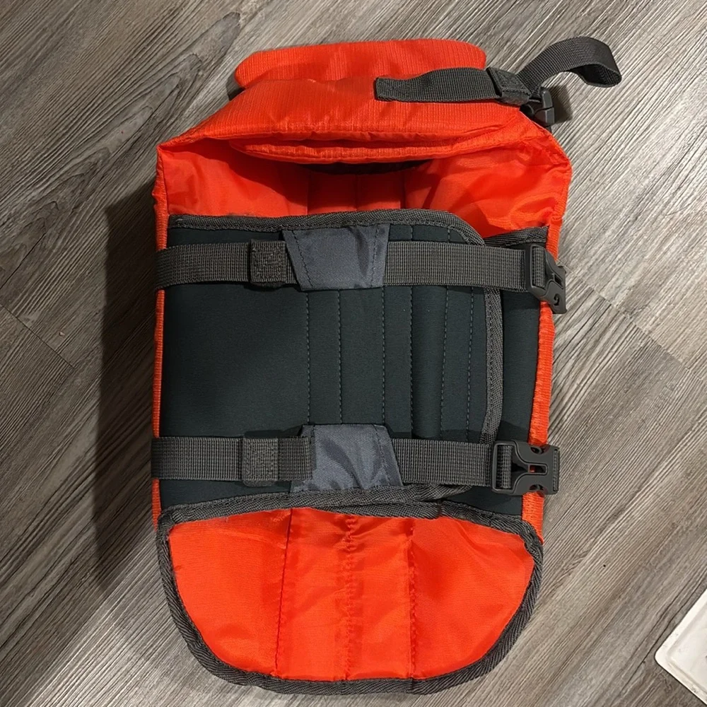 💐NWOT Outward Hound Orange Dog Life Jacket